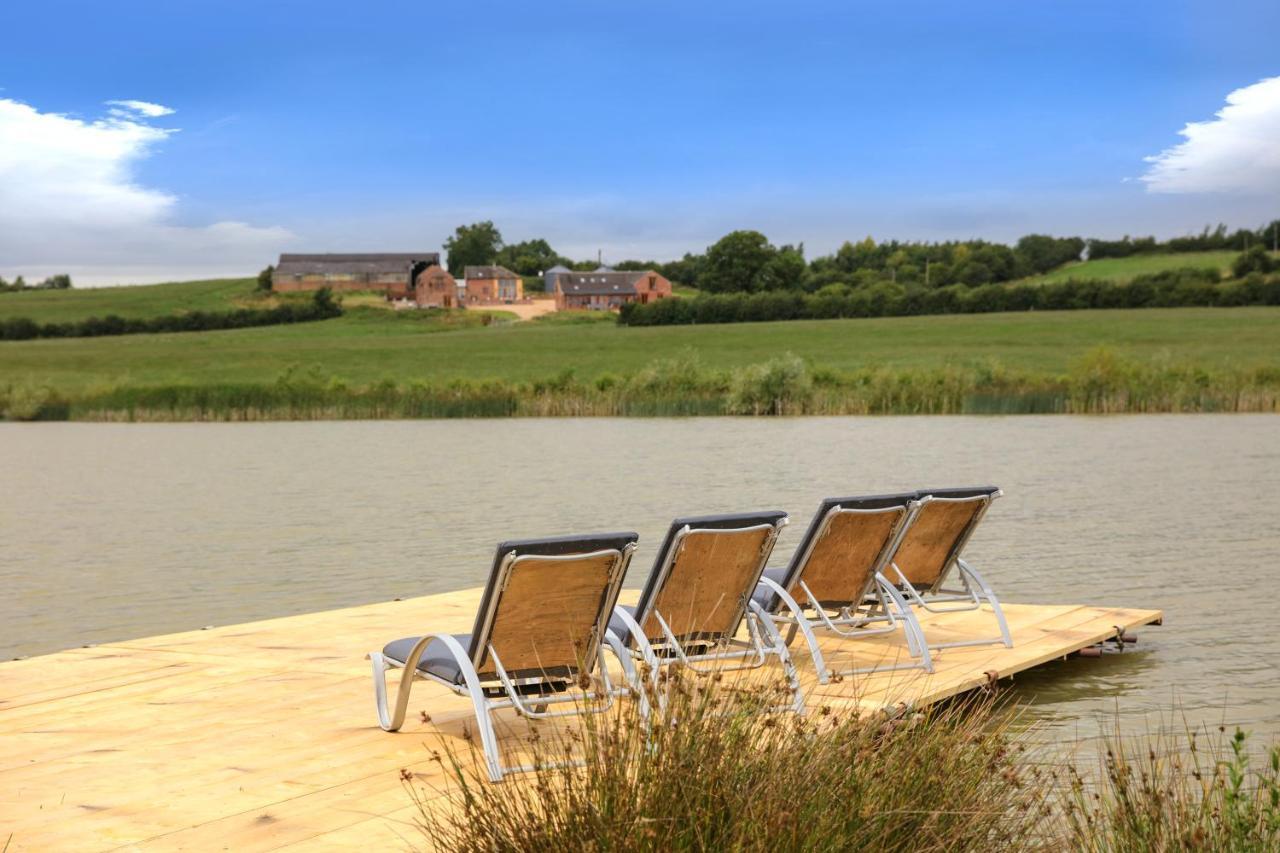 Hastings Retreat Rural Barn Conversions With Private Lake Ashby-de-la-Zouch Exterior photo